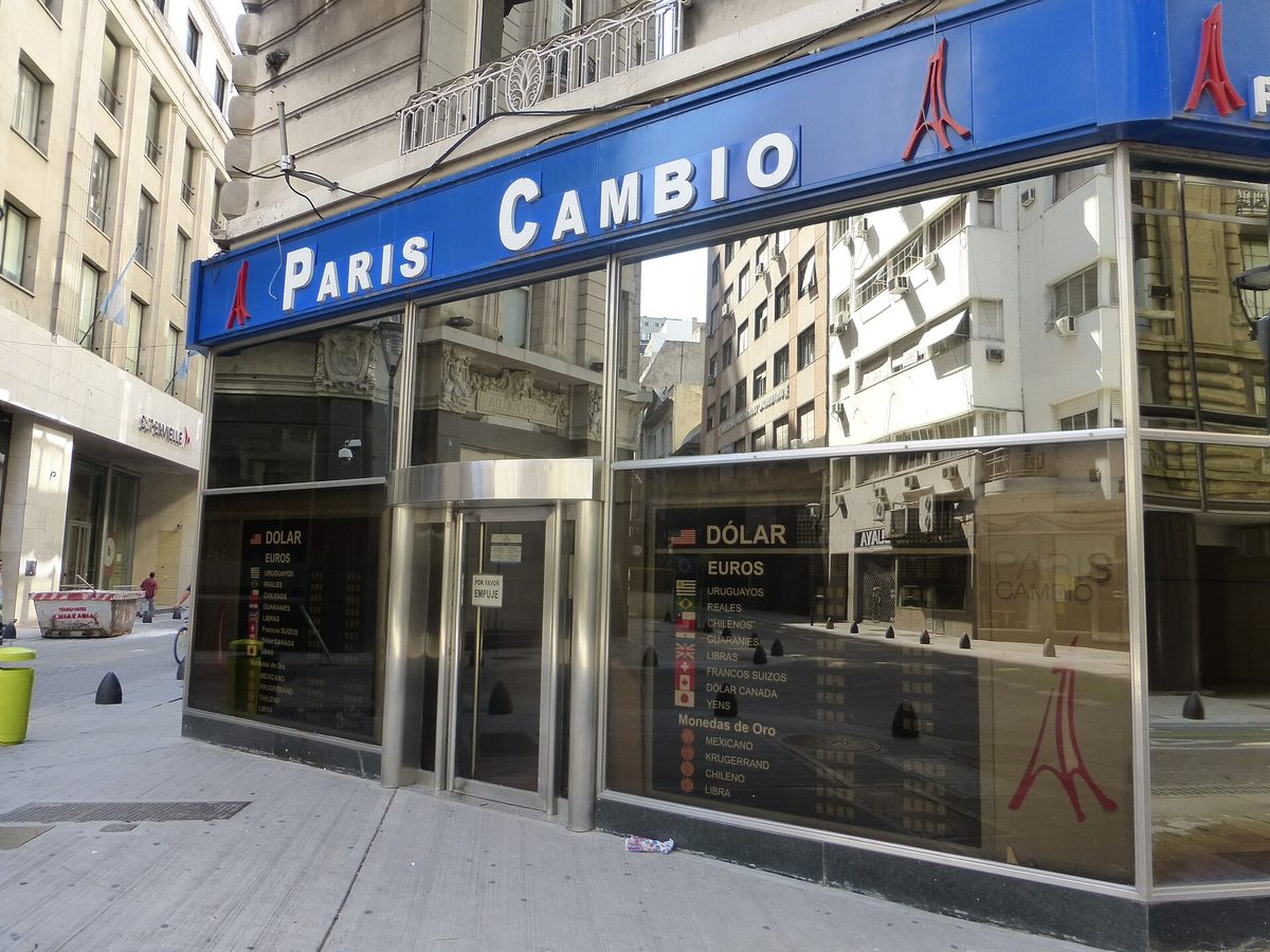 A Buenos Aires casa de cambio showing dollar and euro rates, a cash alternative to high-fee ATMs