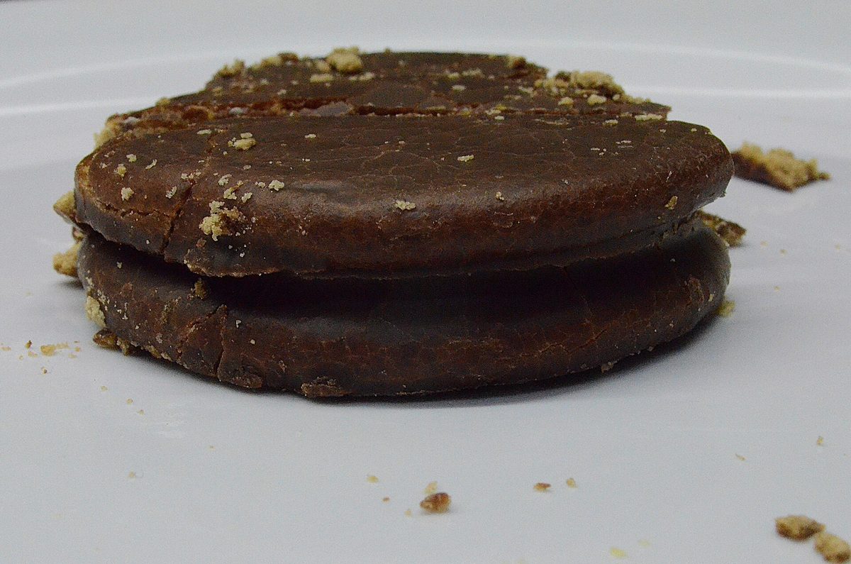 Alfajores filled with dulce de leche, a sweet stop on a Buenos Aires food tour