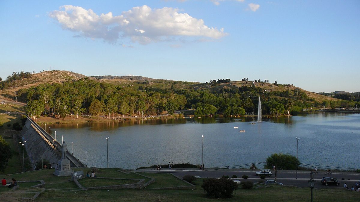 The Dique del Fuerte reservoir and surrounding sierras on the edge of Tandil